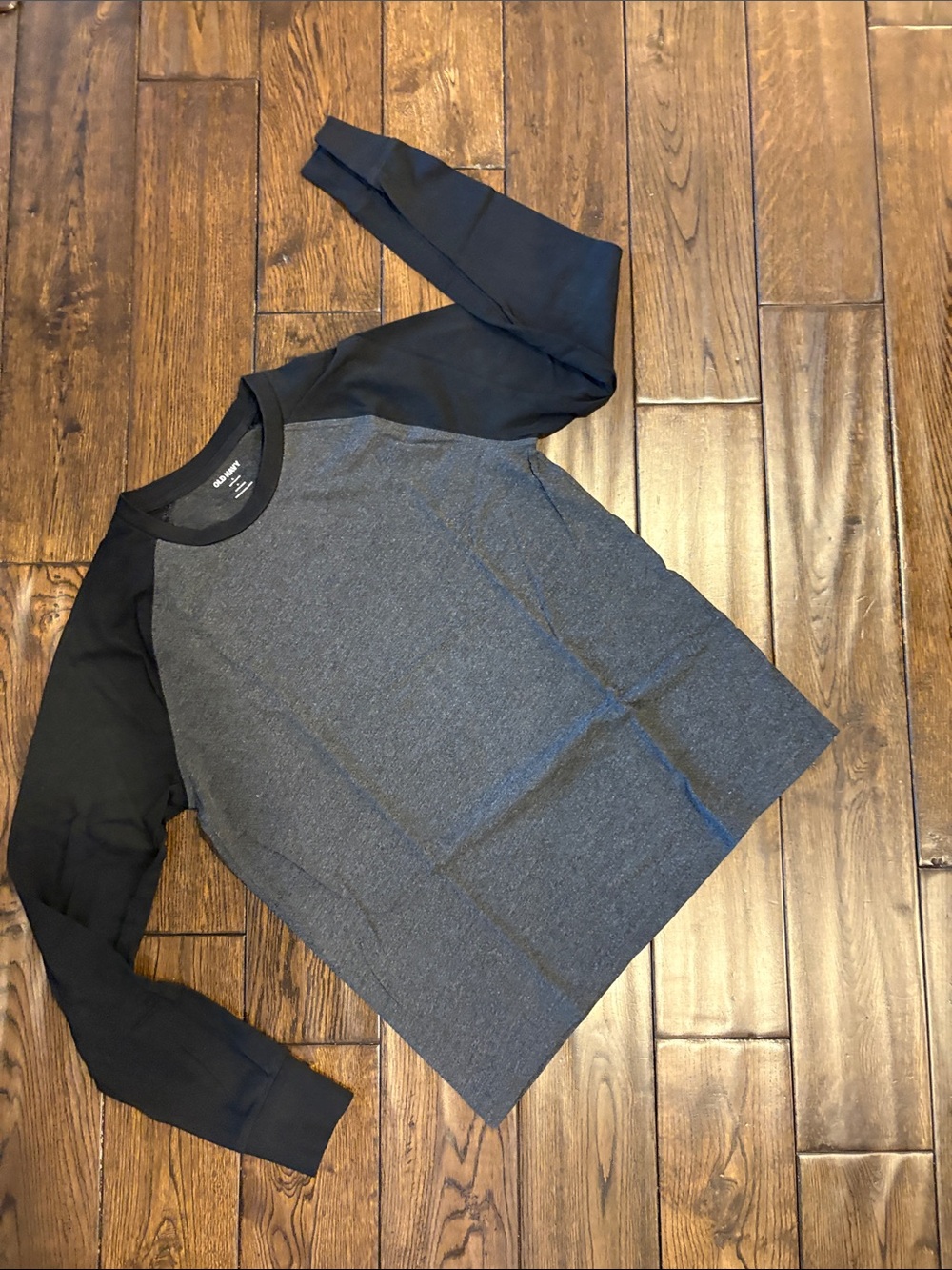 Men's Two-Tone Crewneck Ringer Tee - Black & Charcoal